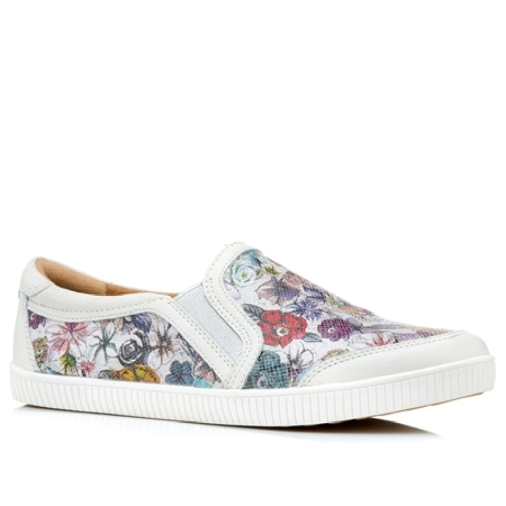 floral earth boots
